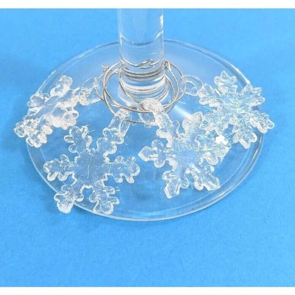 Snowflake Winter snow themed Wine glass Charms Set Of 4 - glass charms - Picture 1 of 8